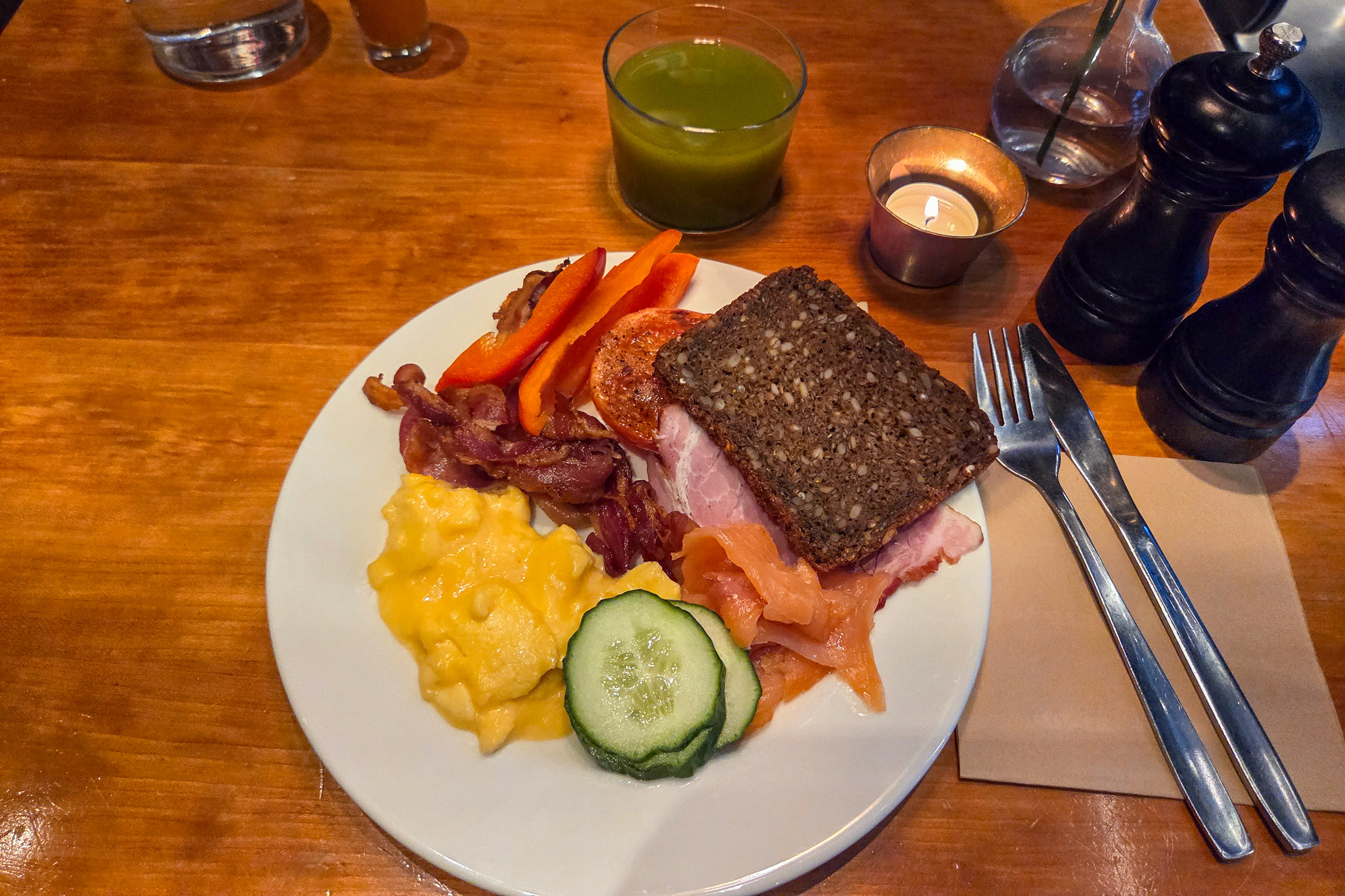 mornington_hotel_breakfast_1