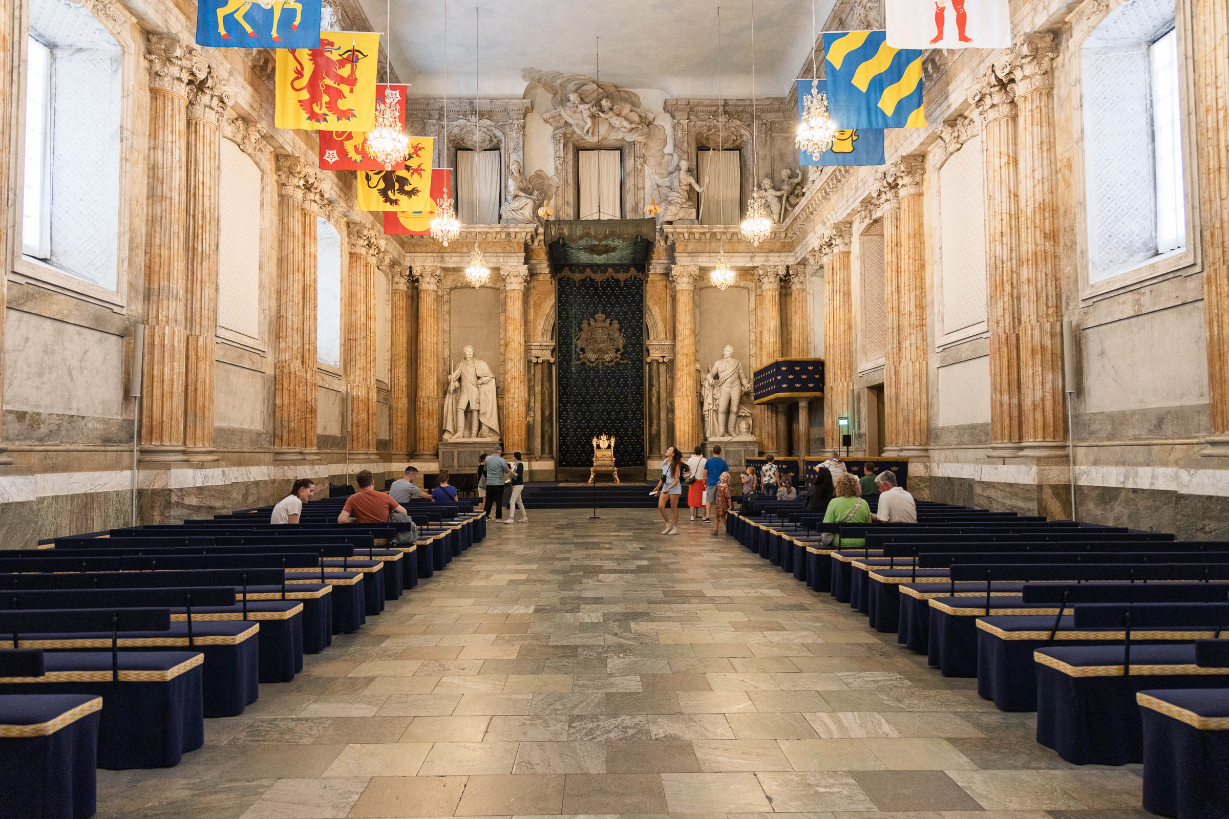 royal_palace_interior_summer_1