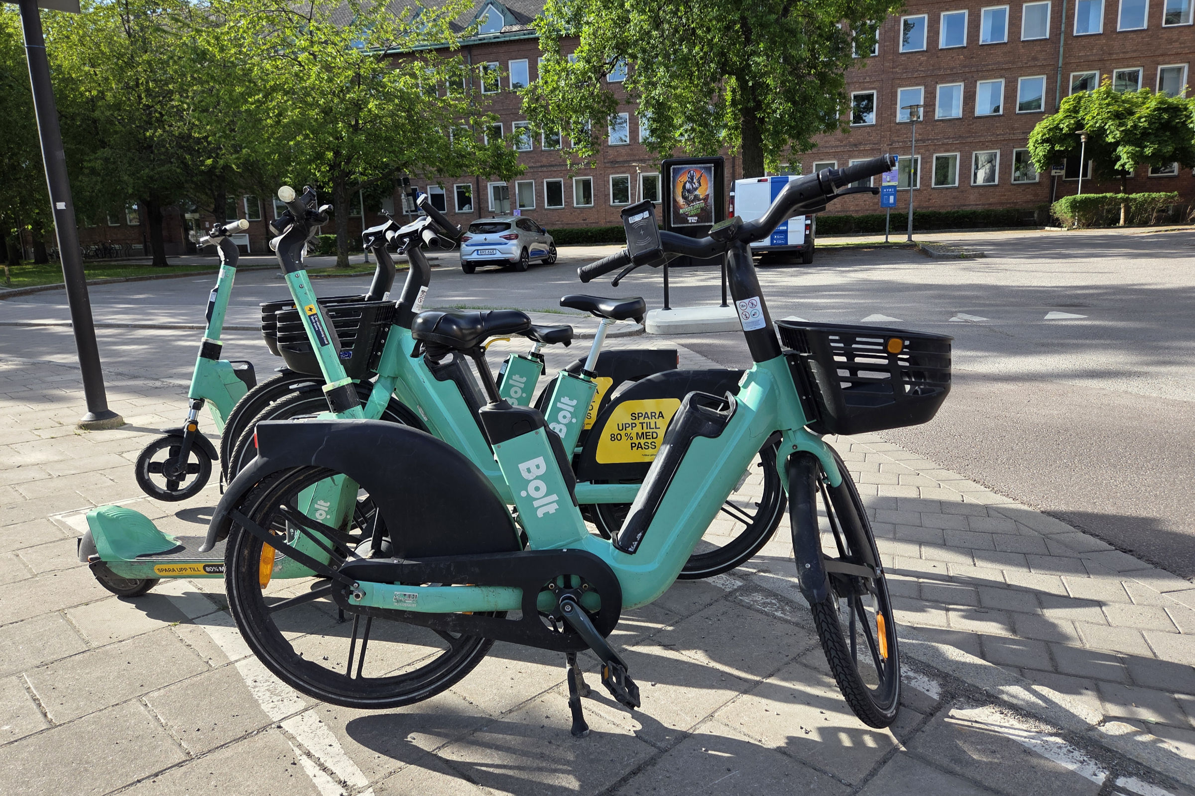Bolt e-bikes parked at Kungsholmen in the summer
